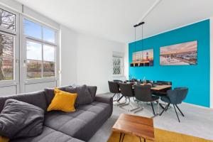 Posezení v ubytování MARLEI 6 Apartment mit 3 Schlafzimmern, gemütlichen Wohnbereich, mit 2 WCs