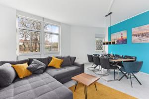 Posezení v ubytování MARLEI 6 Apartment mit 3 Schlafzimmern, gemütlichen Wohnbereich, mit 2 WCs