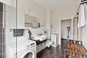 Koupelna v ubytování MARLEI 6 Apartment mit 3 Schlafzimmern, gemütlichen Wohnbereich, mit 2 WCs + 37 fotografií