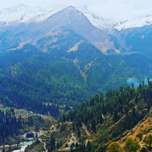 Et luftfoto af Aman Resort, Tosh Village, Himachal Pradesh