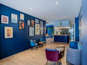 Гостиная зона в Secana Beachtown Resort & Residences