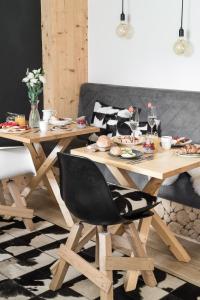 Jedlo v ubytovaní bed & breakfast alebo blízkom okolí