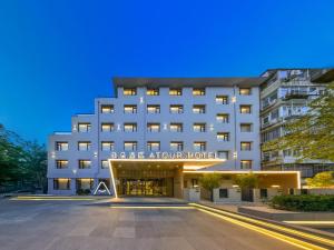 a rendering of the rise atrium hotel at Atour Hotel Beijing Drum Tower in Beijing