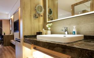 Un baño de Atour Hotel Xi'an Xixian Vientiane City