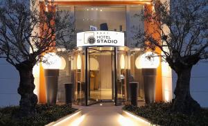 Exteriér nebo vchod ubytování Stadio Hotel