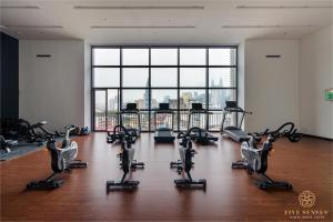 Pusat kecergasan dan/atau kemudahan kecergasan di Chambers Residence Kuala Lumpur by Roam