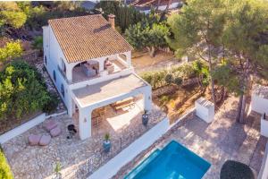 Bazén v ubytovaní La Sirenita by Sun & Sea Homes alebo v jeho blízkosti