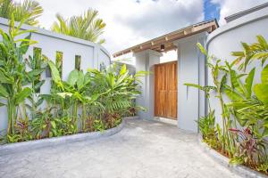 Zahrada ubytování Luxury 2BR Villa Dalaa 3, Private Eco Pool, Gated Residence, Kamala Beach