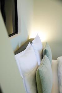 Letto o letti in una camera di Villa les érables Restaurant Linea