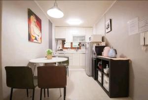 Kuchyň nebo kuchyňský kout v ubytování Riahouse KINTEX 1min 2room