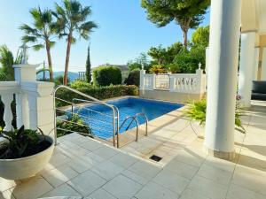 Πισίνα στο ή κοντά στο Exklusive Villa in Paguera für bis zu 8 Personen, mit Meerblick und Pool