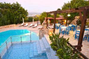 Bazén v ubytování Villas Vista Del Mar nebo v jeho okolí