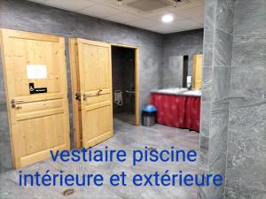 Koupelna v ubytování Le hameau des Rennes