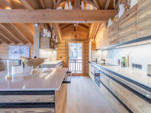 Chalet La Tania, 6 pieces, 10 personnes - FR-1-568-28