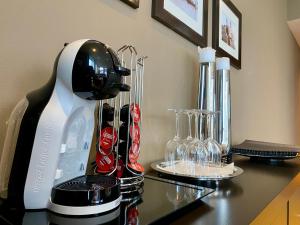 a blender sitting on top of a counter at Hotel Frøya in Sistranda