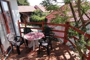 Balkón nebo terasa v ubytování Etno smeštaj Stojadinović