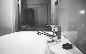 Koupelna v ubytování HOSTAL CACHE
