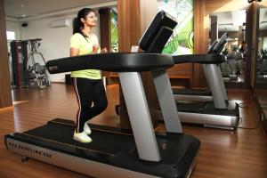 Fitness centrum a/nebo fitness zařízení v ubytování Spree Resort At Century Wintersun