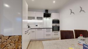 Kuchyň nebo kuchyňský kout v ubytování strandnahe FeWo mit Balkon, Residenz Bel Vital 23, Binz