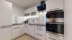 Kuchyň nebo kuchyňský kout v ubytování strandnahe FeWo mit Balkon, Residenz Bel Vital 23, Binz