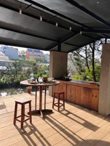 Balkón nebo terasa v ubytování Dalaha Retreat