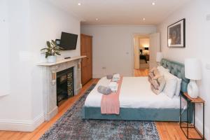 Ảnh trong thư viện ảnh của Garden Apartment with hot tub ở Bath