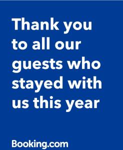 Merci à tous les invités qui sont restés avec nous cette année bleue dans l'établissement SAN BIAGIO HOUSE, à Naples