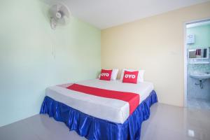 Cama o camas de una habitación en OYO 1163 Eden Hostel