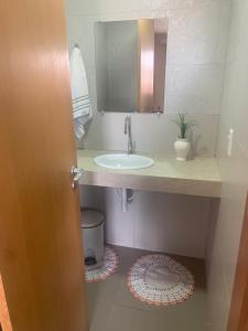 Afbeelding uit fotogalerij van Apartamento Eco City 01 Privativo, Espaçoso e Confortável Com Garagem in Curitiba