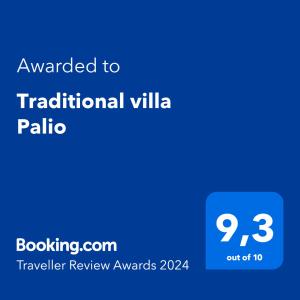 Ett certifikat, pris eller annat dokument som visas upp på Traditional villa Palio
