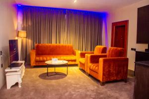 Posezení v ubytování Boulevard Owerri Hotel