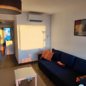 Le Traversant- View and seaside with air conditioning!休息區
