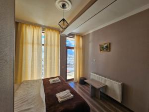 Μια τηλεόραση ή/και κέντρο ψυχαγωγίας στο DISCOVER KAZBEGi HOTEL
