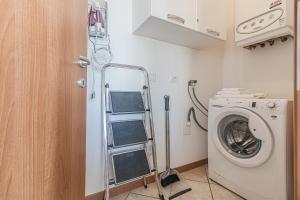 Billede fra billedgalleriet på Sunny Varenna Apartment i Perledo