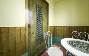 Vannituba majutusasutuses Cheongju Ochang memory stay