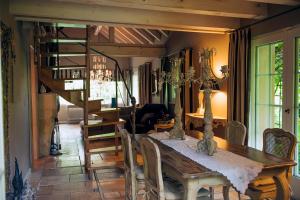 พื้นที่นั่งเล่นของ Le B Cottage & SPA Privé