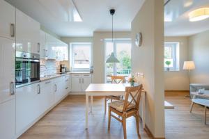 Η κουζίνα ή μικρή κουζίνα στο Regenbogen