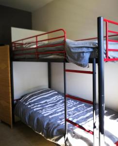 Posteľ alebo postele v izbe v ubytovaní Villa Cosy - Villa de vacances environnement calme MAE-4054