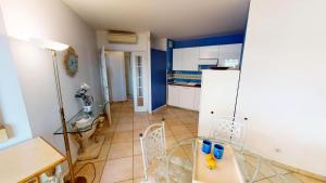 Zdjęcie z galerii obiektu Résidence Victoria Beach - GIOTTO - Magnifique 2P plein centre vue mer et terrasse MAE-8954 w Mentonie