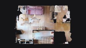 un collage de fotos de una habitación en Résidence Espace - Studio 774, en Menton