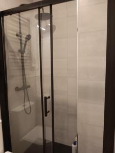 Een badkamer bij Gregorio Marañón Apartment 3