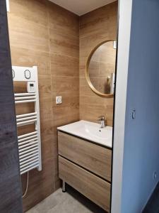 Koupelna v ubytování Joli T2 cosy avec jardin privatif