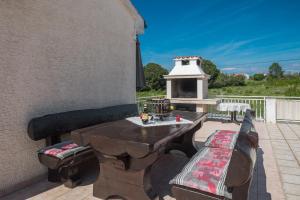 Balkón alebo terasa v ubytovaní 3 & 4 bedrooms apartment Simona