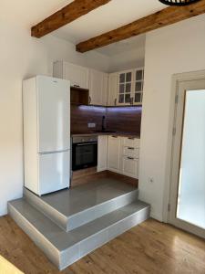 Afbeelding uit fotogalerij van Guest house 107 in Cetinje +32 foto's