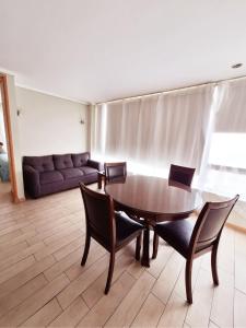 Dining area sa apartment