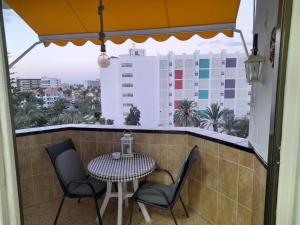 Ein Balkon oder eine Terrasse in der Unterkunft Ancorà Angela - Playa del Inglès