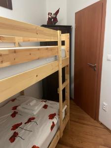 Postel nebo postele na pokoji v ubytování Apartman KARIN, Tále, Chopok - Juh