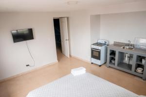 Dapur atau dapur kecil di Blu Hostel
