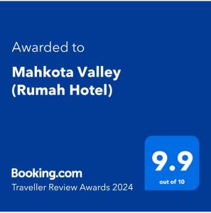 Mahkota Valley (Rumah Hotel) tesisinde sergilenen bir sertifika, ödül, işaret veya başka bir belge