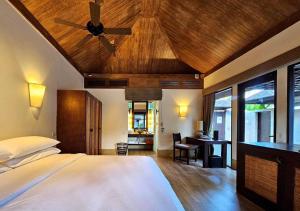 Postel nebo postele na pokoji v ubytování Sheraton Hua Hin Pranburi Villas + 37 fotografií